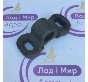 Фланець балансира коси жатки H98780, Н86917, E55264, WN-H98780, 525H98780 Фланець балансира коси жатки H98780, Н86917, E55264, WN-H98780, 525H98780