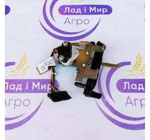 Важіль управління гідравлікою 47372893, 84184612, 406961A1, 87395299 до техніки CNH Важіль управління гідравлікою 47372893, 84184612, 406961A1, 87395299 до техніки CNH