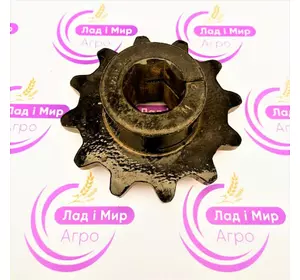 Зірочка Приводу 87631745, 87665224 , 84275669 Транспортера Похилої Камери на Комбайн CR9080 New Holland Зірочка Приводу 87631745, 87665224 , 84275669 Транспортера Похилої Камери на Комбайн CR9080 New Holland