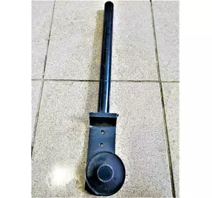 Кронштейн (лівий ) 501832 натяжної зірочки на техніку Geringhoff Кронштейн (лівий ) 501832 натяжної зірочки на техніку Geringhoff