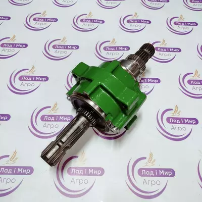 Вал отбора потужності RЕ272736 , RE218639 на трактор John Deere