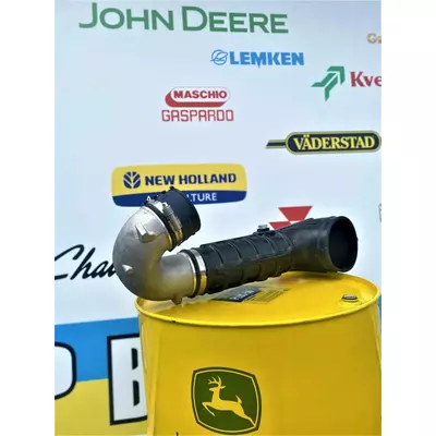 Патрубок Забору Повітря R557206 John Deere